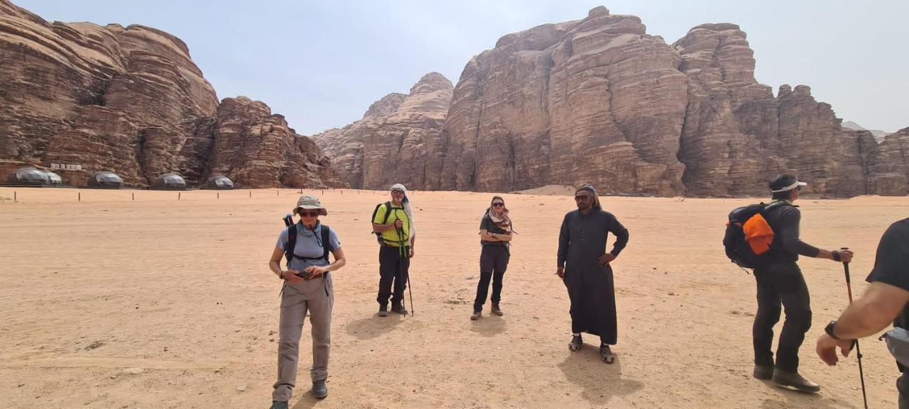 Star Guide Luxury Camp Hotel Wadi Rum Eksteriør billede