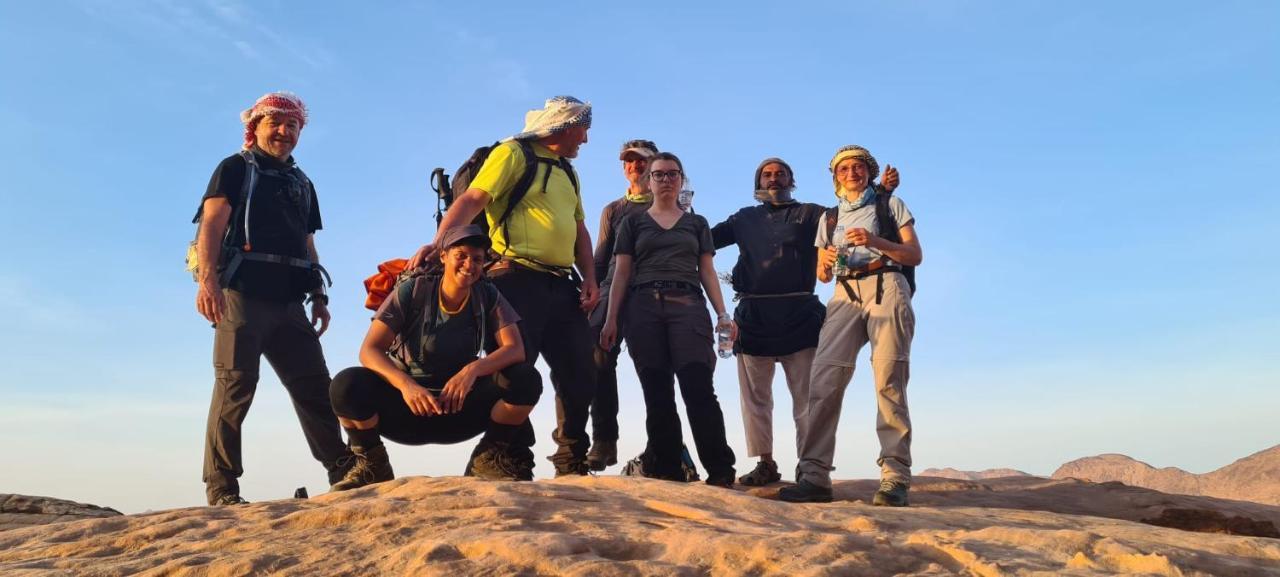 Star Guide Luxury Camp Hotel Wadi Rum Eksteriør billede