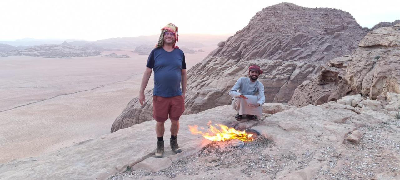 Star Guide Luxury Camp Hotel Wadi Rum Eksteriør billede