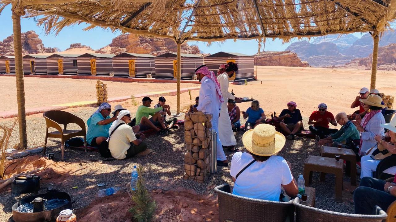 Star Guide Luxury Camp Hotel Wadi Rum Eksteriør billede
