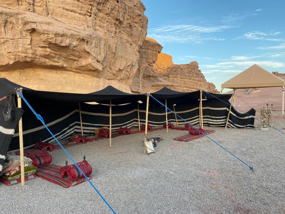 Star Guide Luxury Camp Hotel Wadi Rum Eksteriør billede