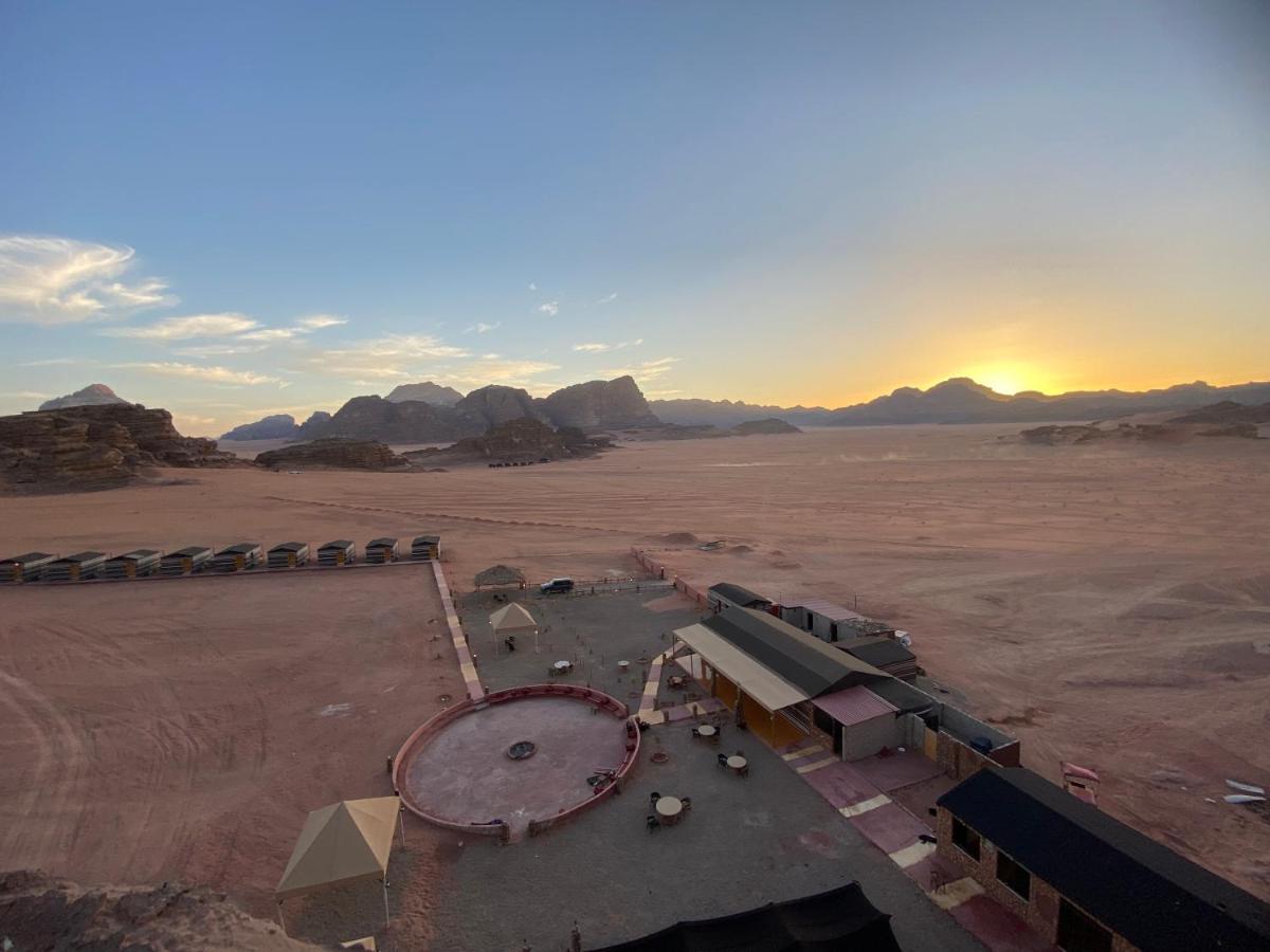 Star Guide Luxury Camp Hotel Wadi Rum Eksteriør billede