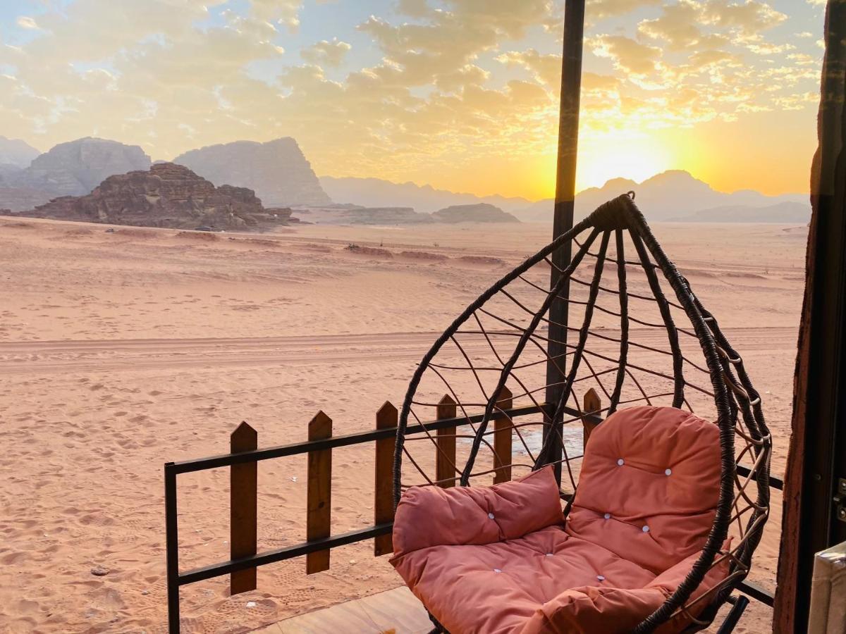 Star Guide Luxury Camp Hotel Wadi Rum Eksteriør billede